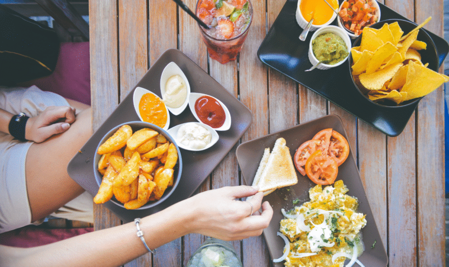 Experts Say These 6 Fiber-Rich Foods Can Lower Your Cholesterol